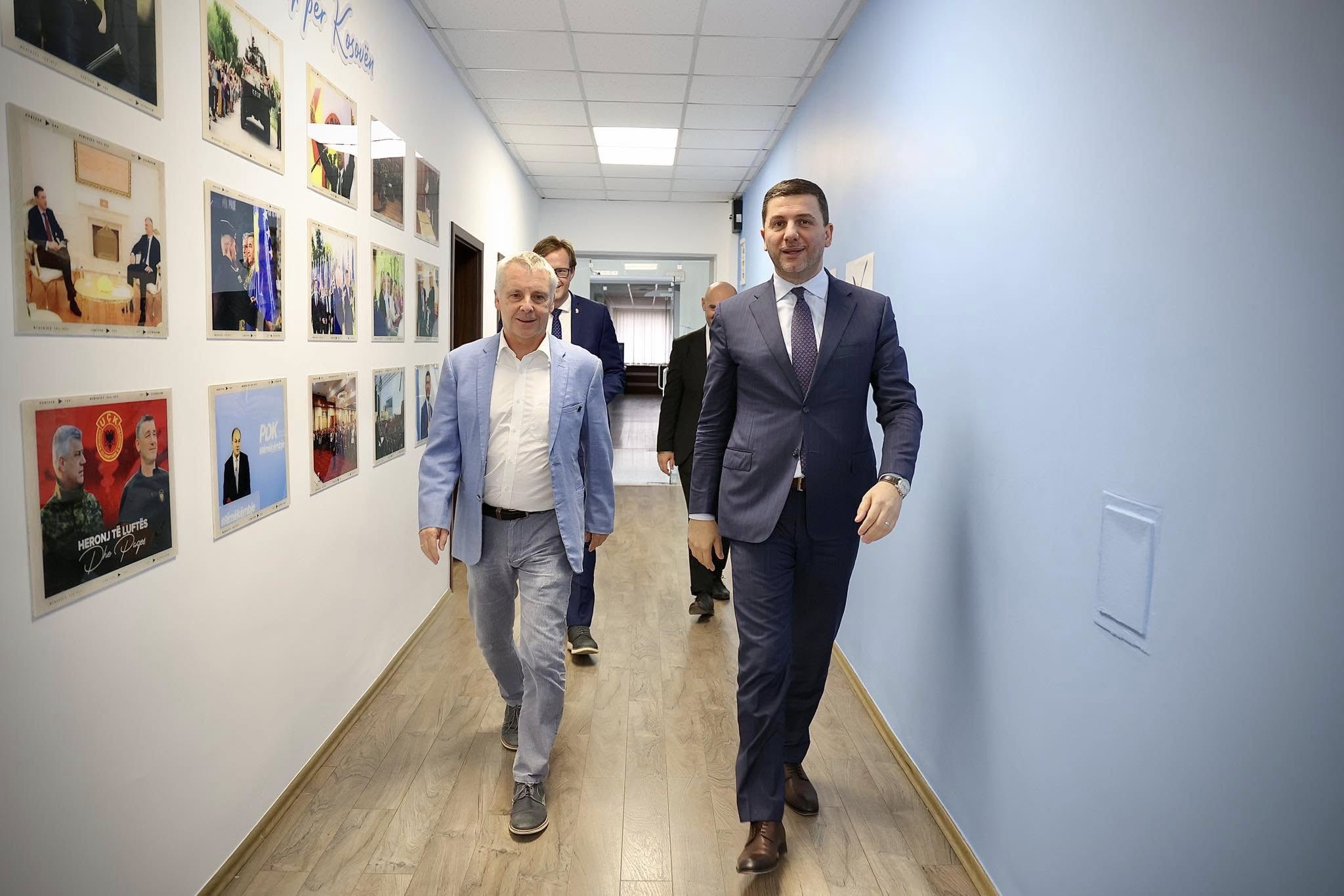 Krasniqi takon Rohden, flasin për zhvillimet e fundit politike dhe tejkalimin bllokadës