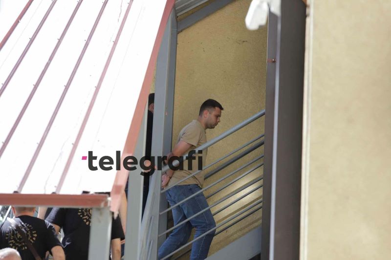 Vdekja e Agon Zejnullahut, pesë policët e dyshuar për përfshirje arrijnë në Gjykatën Themelore në Lipjan