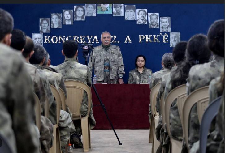 PKK-ja kurde nis dorëzimin e armëve, hap historik drejt paqes me Turqinë