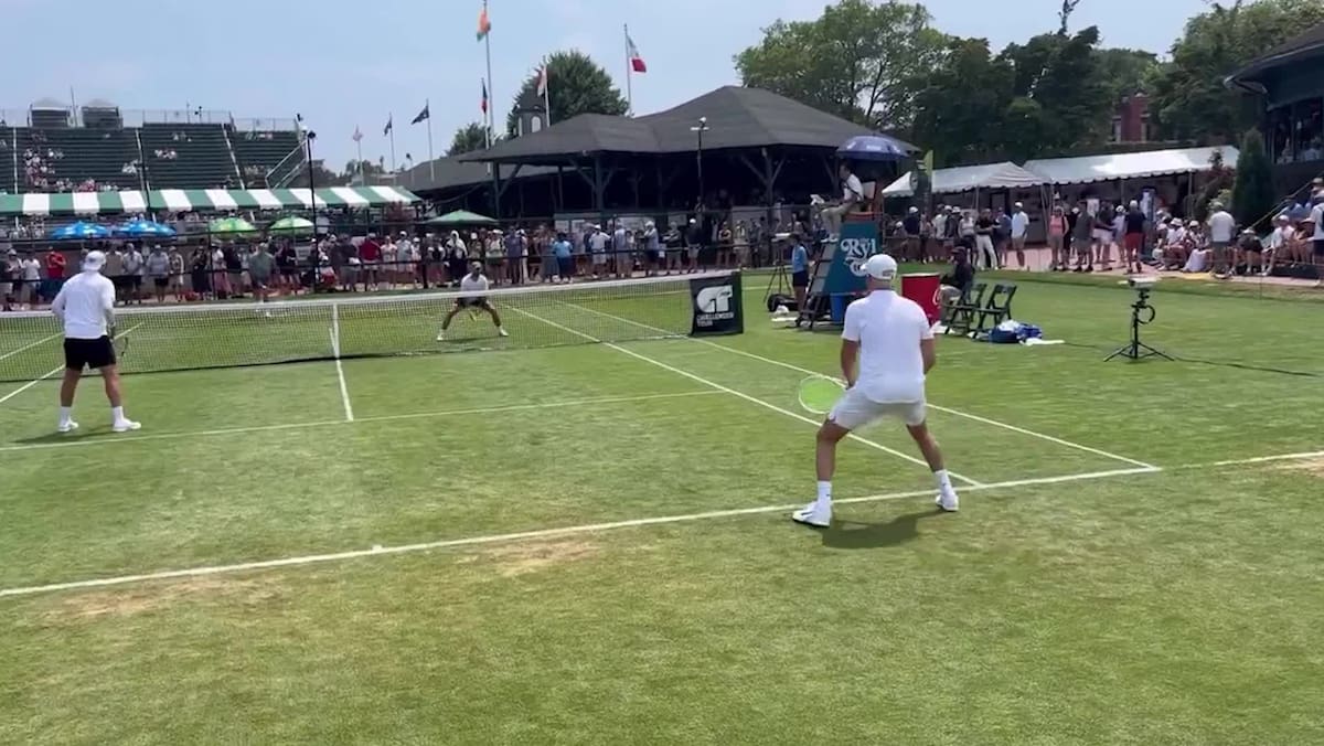 Debutimi profesional shkakton zemërim: miliarderi Ackman luan dyfish me Jack Sock