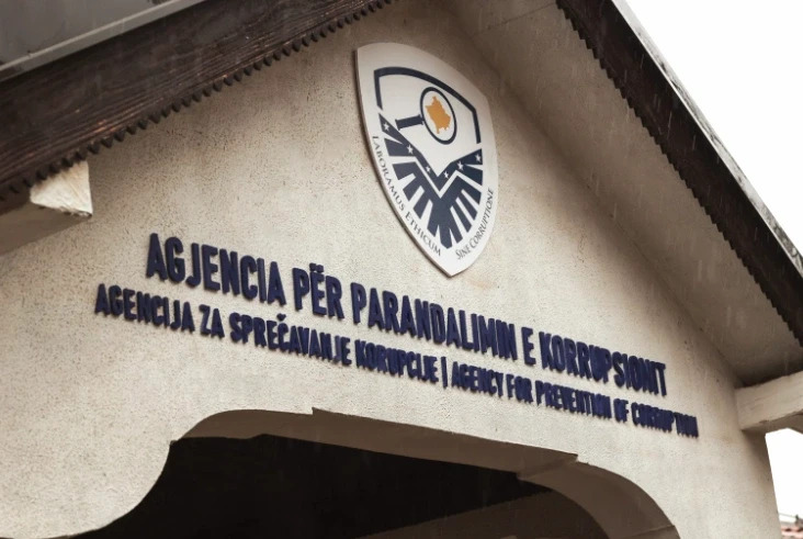 APK-ja bën kallëzim penal për katër deputetë për mosdeklarim të pasurisë