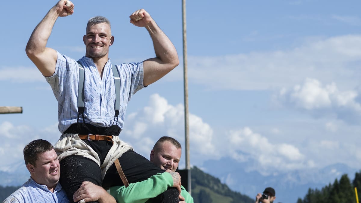 Katër festivale-të Dielën Super-Schwing: Giger feston fitoren e parë të vërtetë Rigi
