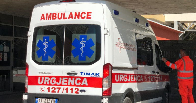 Vlorë/ Ishte te shtëpia e gjyshërve, 17-vjeçarja qëllon veten me plumb në kokë