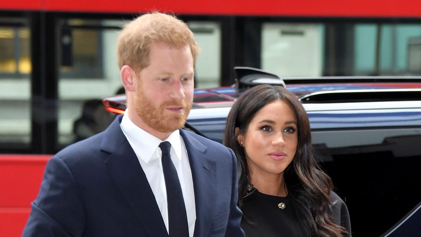 Princi Harry + Dukeshë Meghan: Princi Harry dhe Dukeshë Meghan ndjehen të tradhtuar