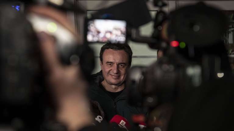 Gazeta gjermane: Kurti s’jep shenja se do ta zhbllokojë situatën në Kuvend, rezultati -inflacioni 4.3%, asnjë ligj i miratuar për gjysmë viti
