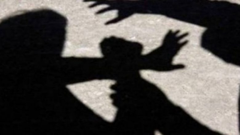 Përleshje mes disa personave në Podujevë- një i plagosur dhe një i lënduar me sëpatë