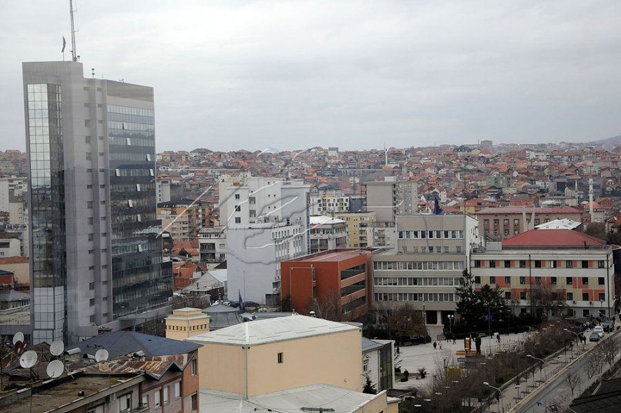 “Mosratifikimi i marrëveshjeve ndërkombëtare, rrezik që shumë projekte të Kosovës të rialokohen për shtete të tjera”
