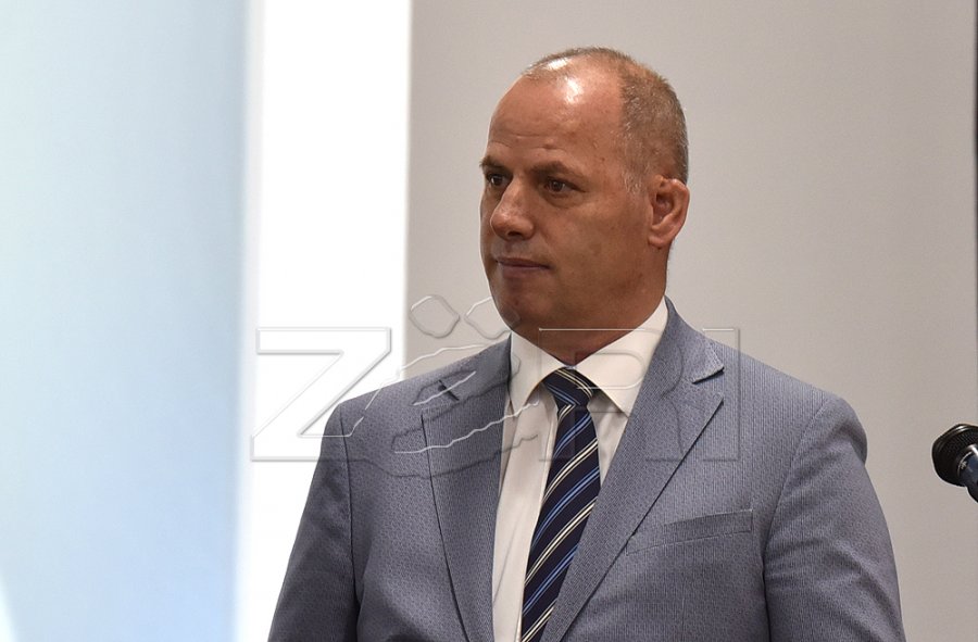 Lladrovci mbështet protestën e 7 gushtit: UÇK-ja zhvilloi luftë të drejtë, nuk kemi heronj për të humbur