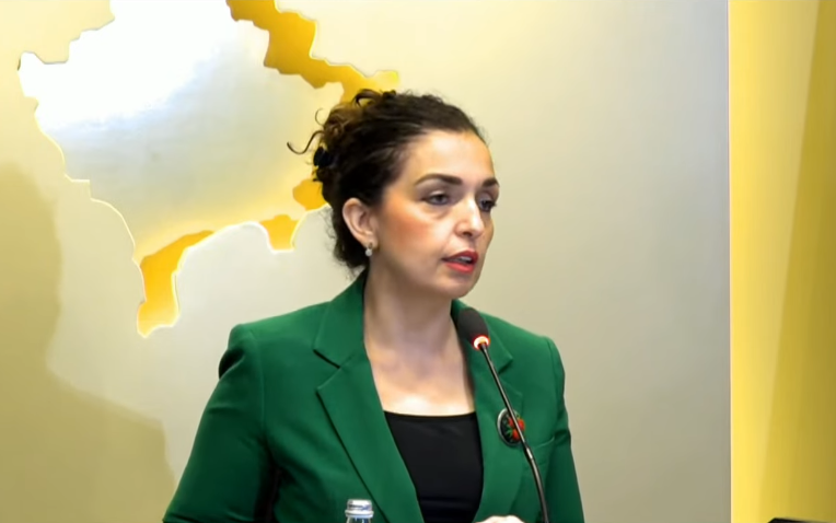 Osmani e tërheq kërkesën që e çoi në Kushtetuese – arsye gjyqtari Radomir Llaban që u caktua gjyqtar raportues: Paraqet rrezik për sigurinë kombëtare