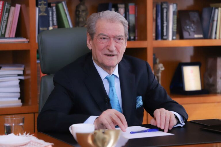Berisha dënon thirrjet antishqiptare në Kumanovë: Nacionalizëm primitiv dhe akt racist kundër shqiptarëve