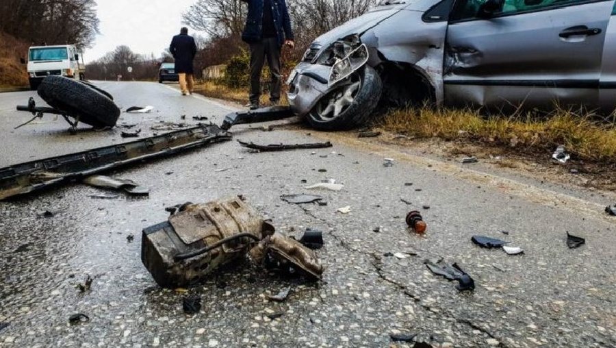Aksident i shumëfishtë në Lushnjë, 5 automjete të përfshira