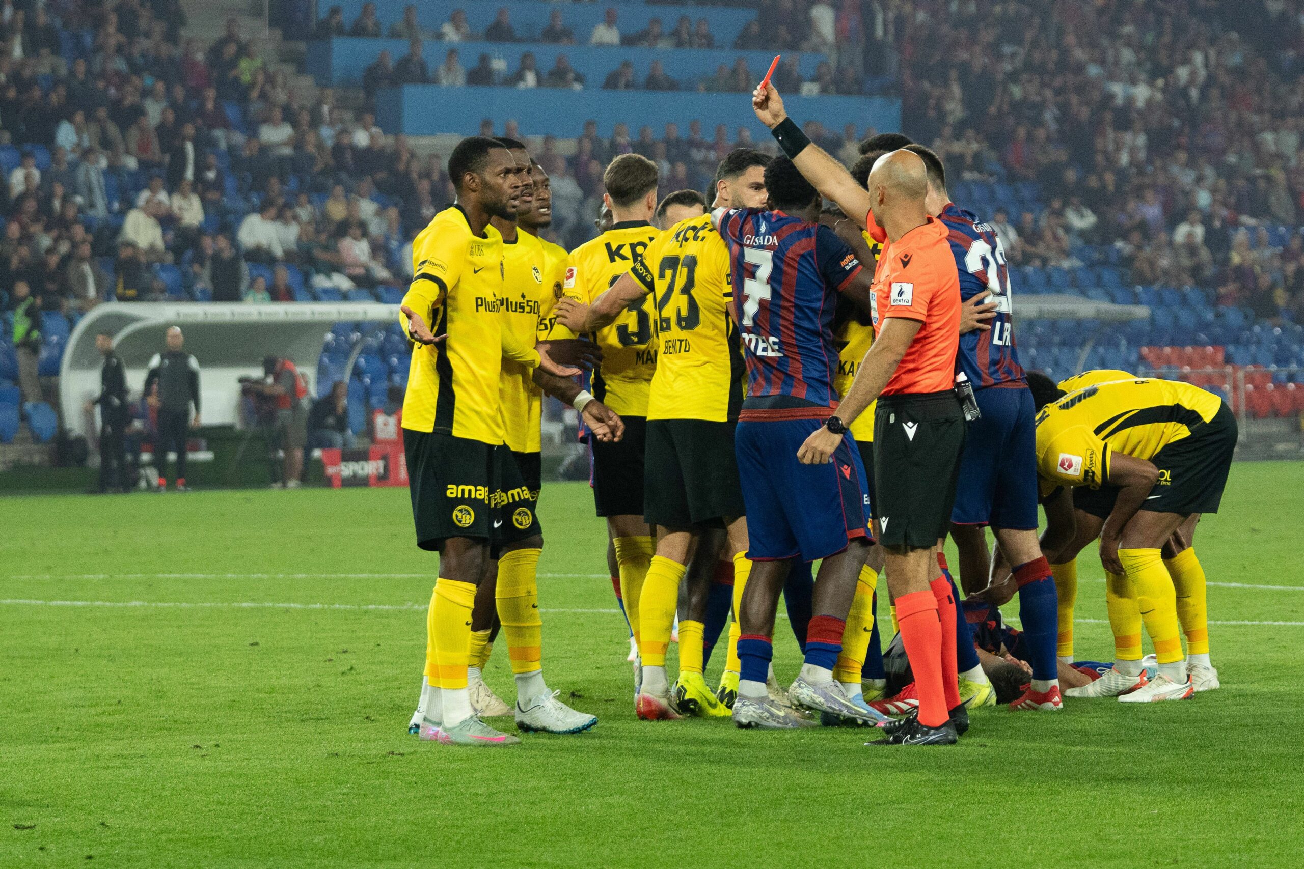 120 makthet e dyta të Edimilson Fernandes në Bazel