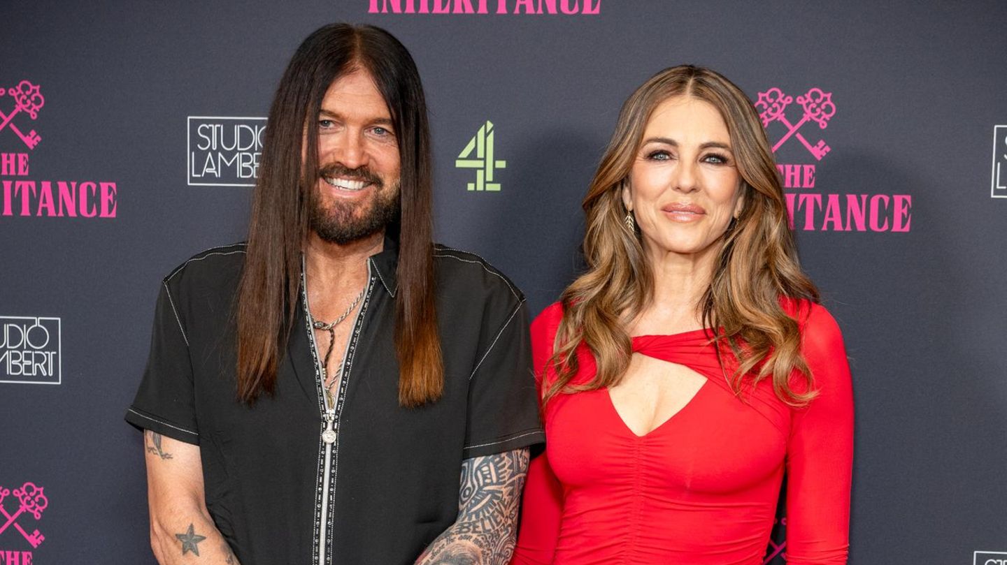 Elizabeth Hurley: Elizabeth Hurley dhe Billy Ray Cyrus janë të vështira për tu dashur në Londër