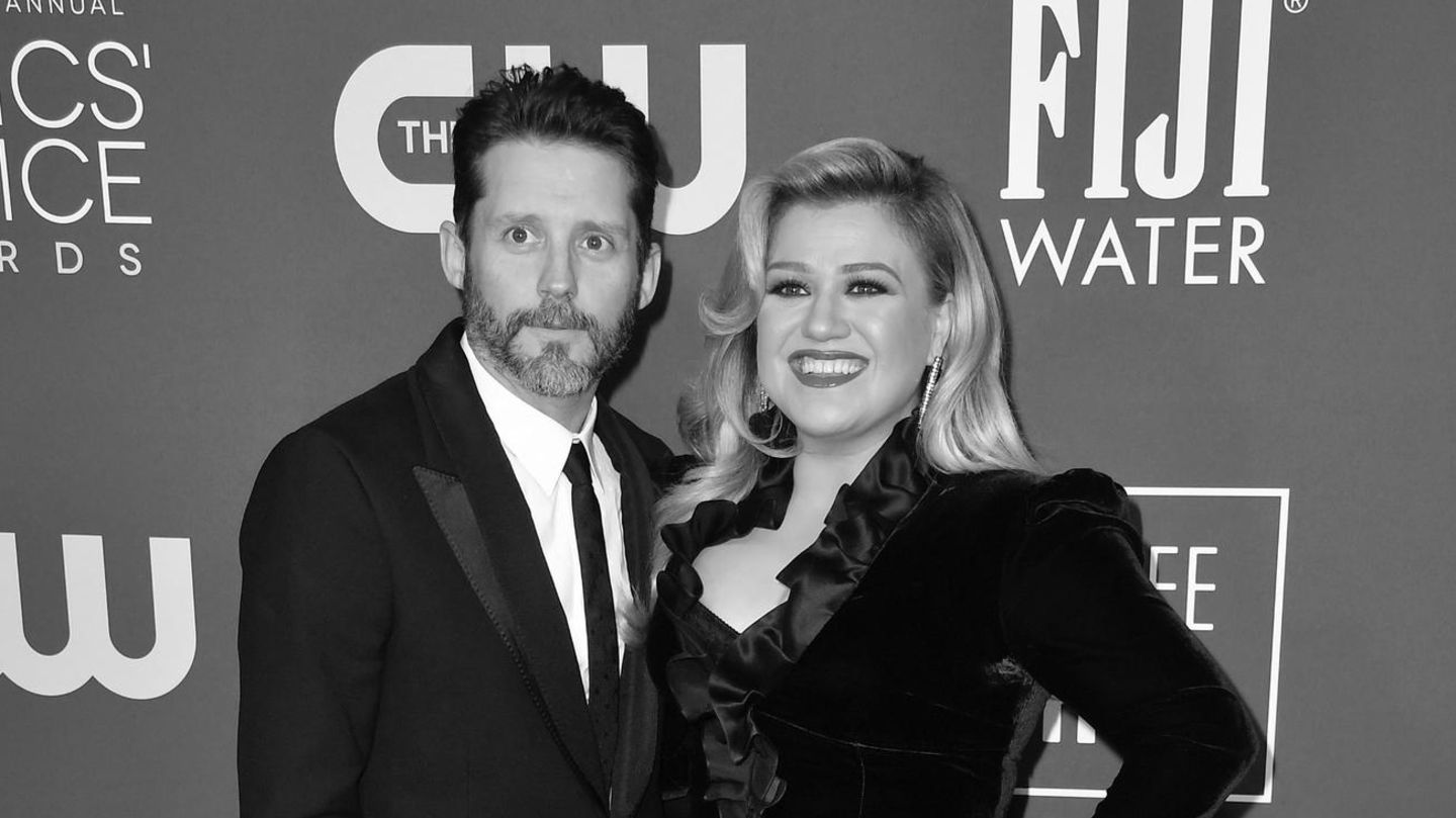 Kelly Clarkson: Kelly Clarkson vajton për humbjen e babait të fëmijëve të saj