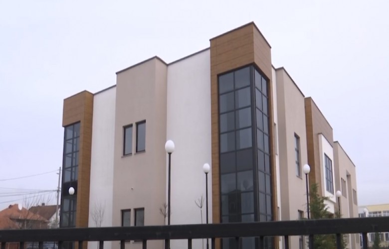 Për herë të parë në Podujevë nis Shërbimi i Hemodializës