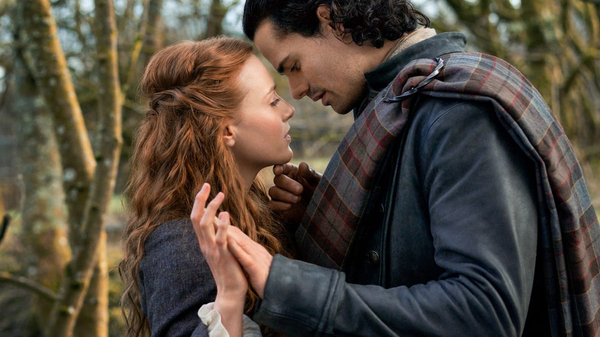 “Gjaku i gjakut tim” sjell një frymë të ajrit të pastër në universin “Outlander”