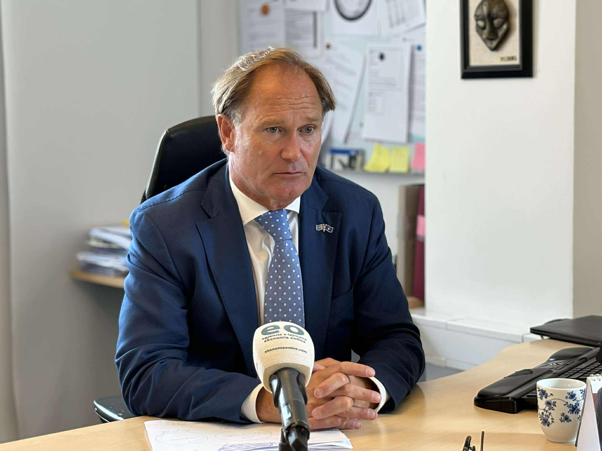 Ambasadori i Suedisë për bllokadën: Kjo situatë mund të shfrytëzohet nga që s’e njohin pavarësinë e Kosovës