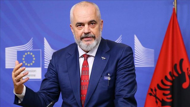 Rama: Nuk është sulm ndaj sipërmarrësve – hapësirat publike do t’u kthehen njerëzve