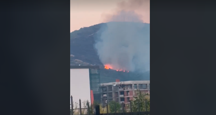 Zjarr i madh në Kqiq të Mitrovicës