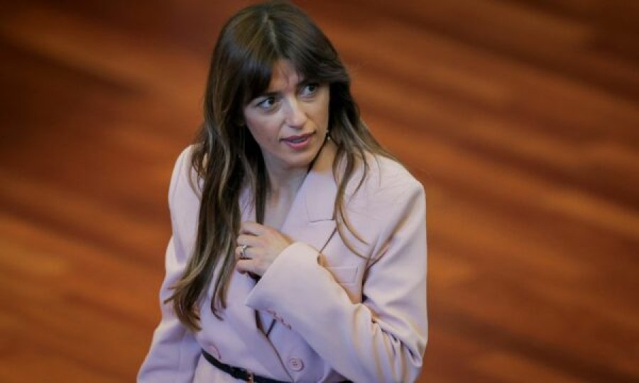 A do të jetë Haxhiu kandidatja e propozuar nga VV edhe në tri seancat e ardhshme? – Tregon deputeti Rexha