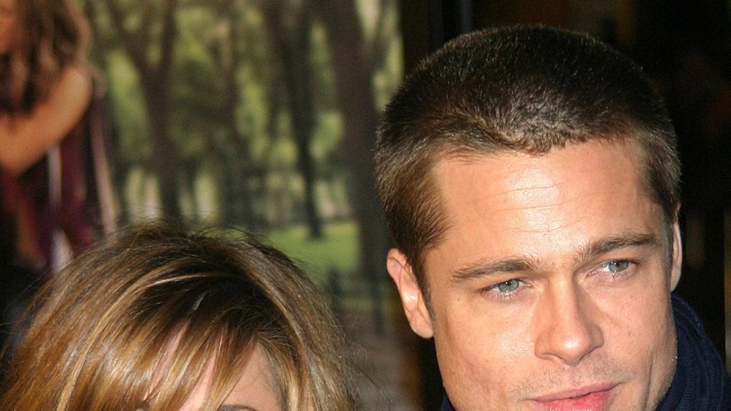 Jennifer Aniston mbi divorcin nga Brad Pitt: “Ishte një kohë e prekshme”