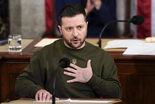 Zelensky: Rusia po përgatitet për ofensivë të re ushtarake