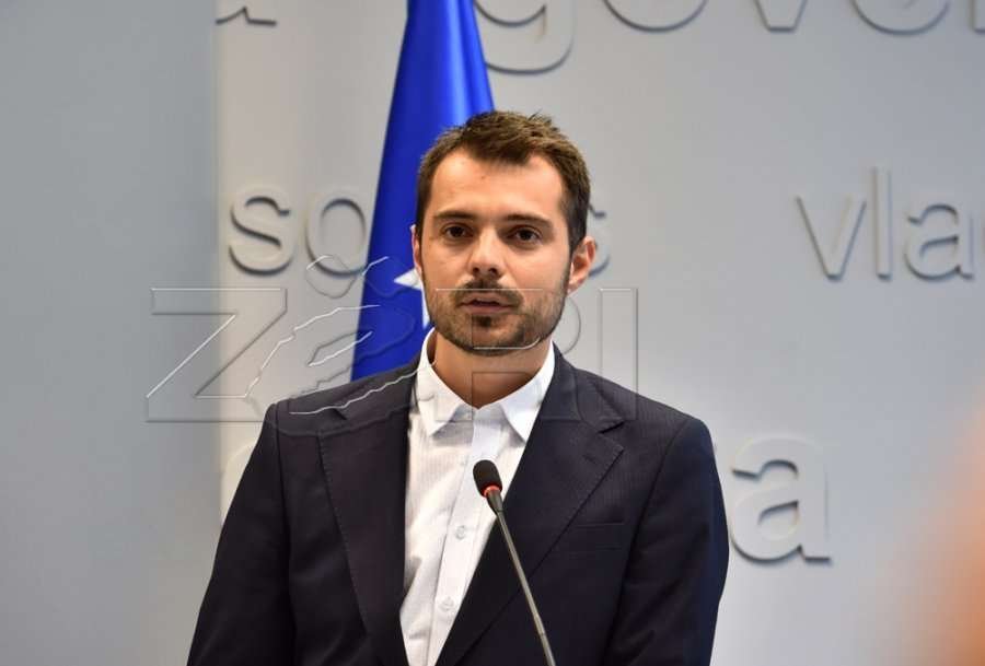 Kryeziu i reagon Tahirit lidhur me deklaratat mbi fotografinë me Mefail Shkodrën