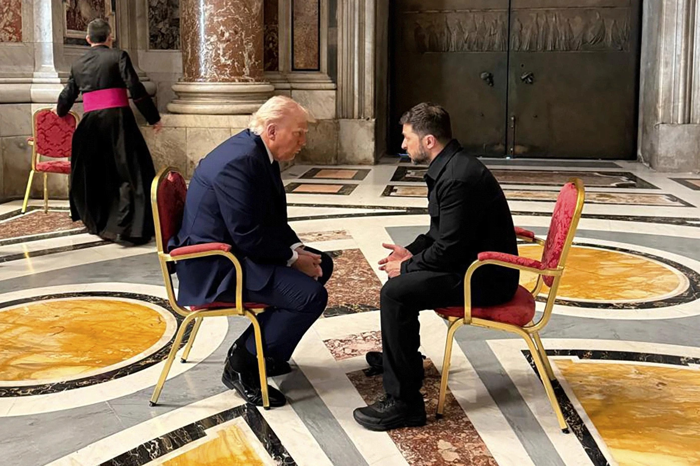 Shtëpia e Bardhë konfirmon takimin virtual Trump – Zelensky të mërkurën