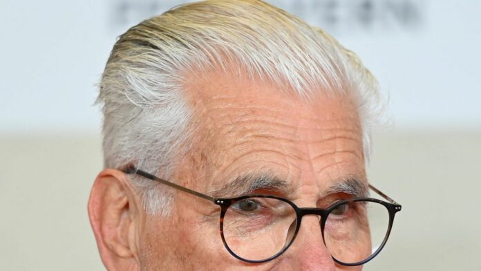 1755124689_news_image_image.gala_.de24435156tnEv1w1440r1.777813seinabschiedvomkino11spotonarticle1109437.jpg.jpeg