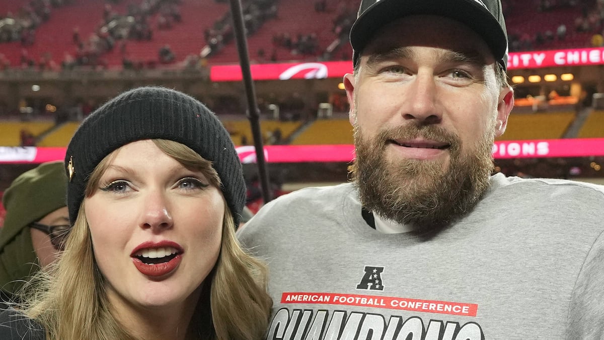Taylor Swift zbulon sekrete nga data e parë me Travis Kelce