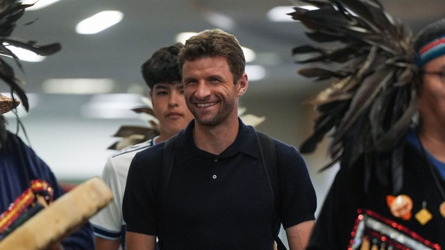 Thomas Müller arriti në Vancouver: Fillimi i ëndrrave në aeroport