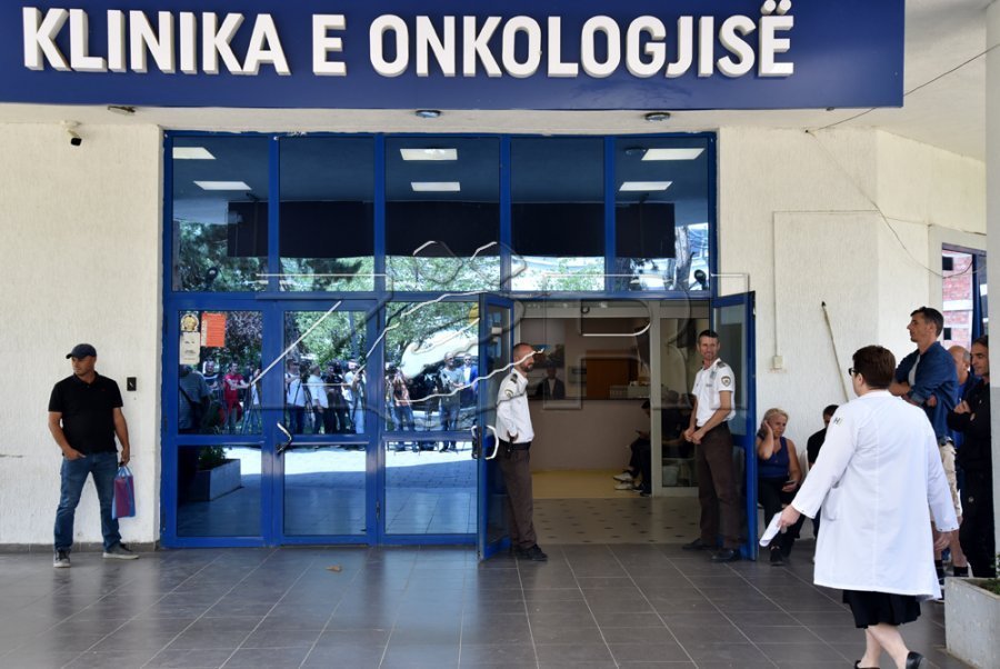 Klinika e Onkologjisë dhe Emergjenca e QKUK-së përfitojnë donacion pajisjesh mjekësore