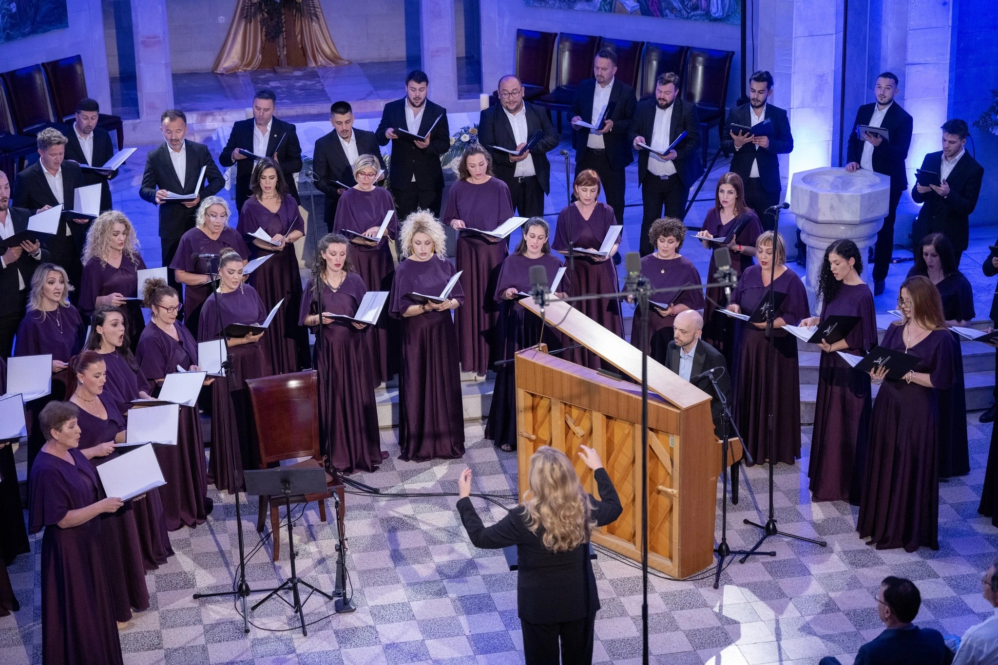Kori i Filharmonisë drejt Gjermanisë me program që bashkon kultura e gjenerata