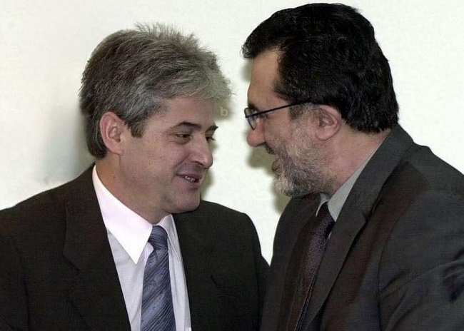 “Ai ishte aty kur kombi kishte nevojë për unitet”, Ali Ahmeti kujton Arbën Xhaferin, zbulon edhe bisedat që bënin