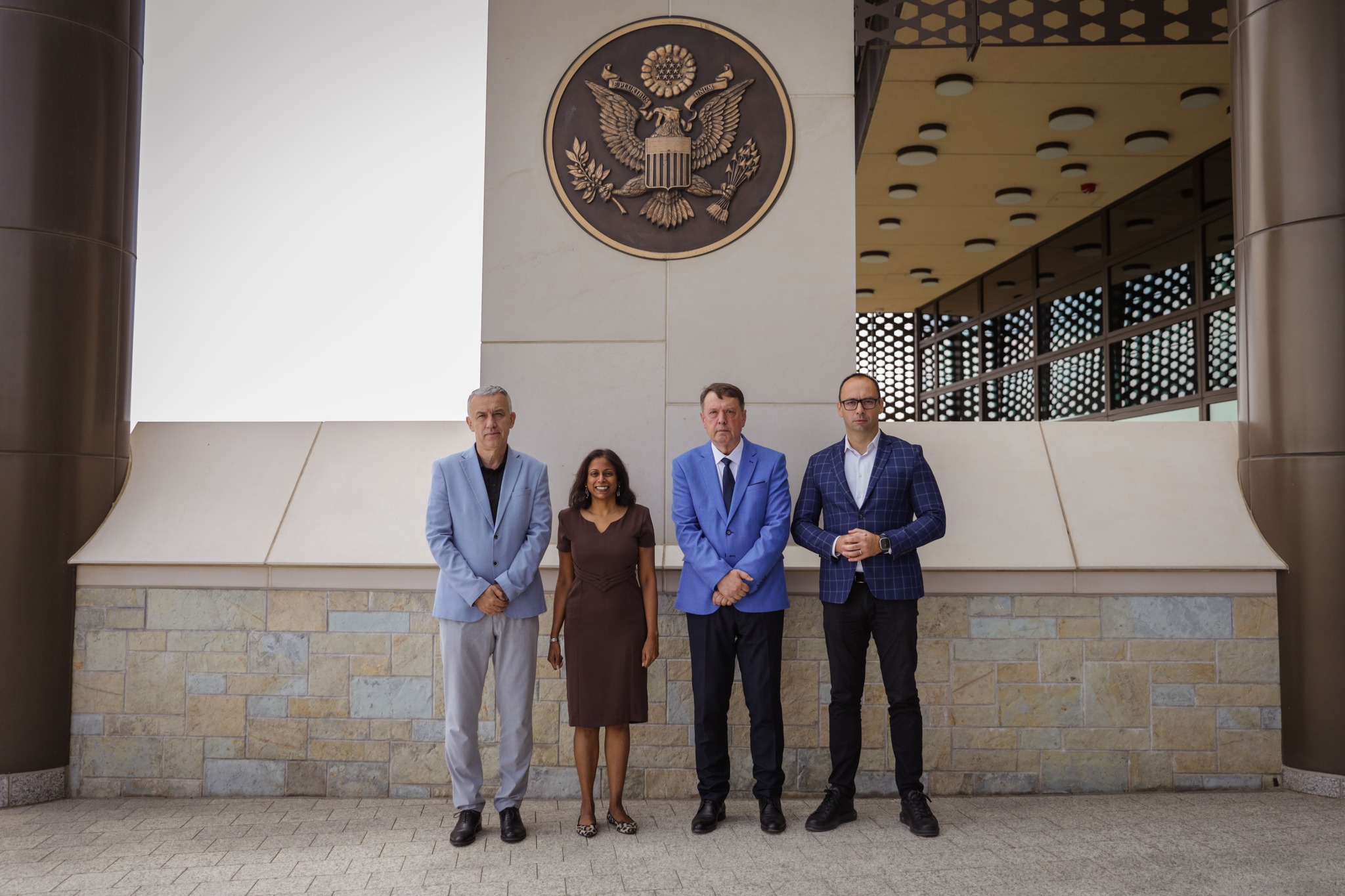 Prattipati takon përfaqësuesit e Listës Serbe– thekson përfshirjen e komunitetit serb në institucionet e Kosovës