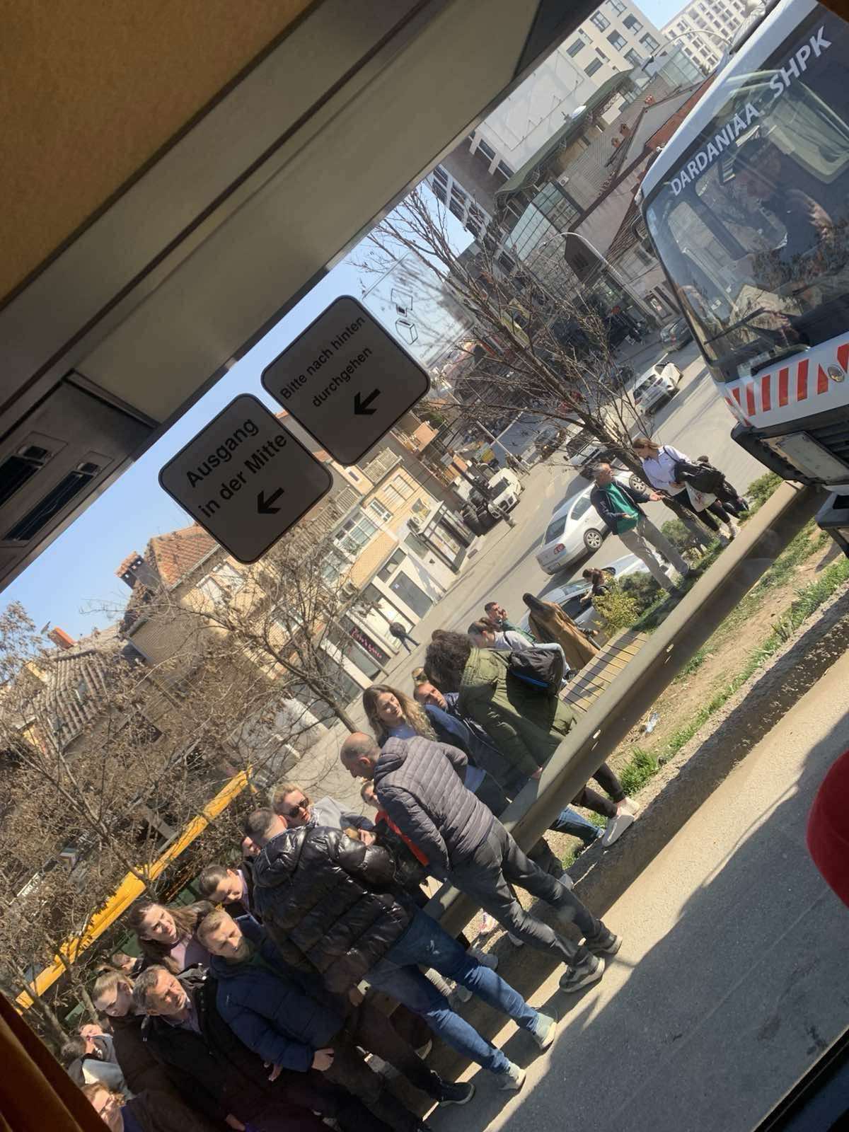 Nga e hëna kthimi i autobusëve nga Prishtinë për në Podujevë do të bëhet nga Xhamia e Llapit