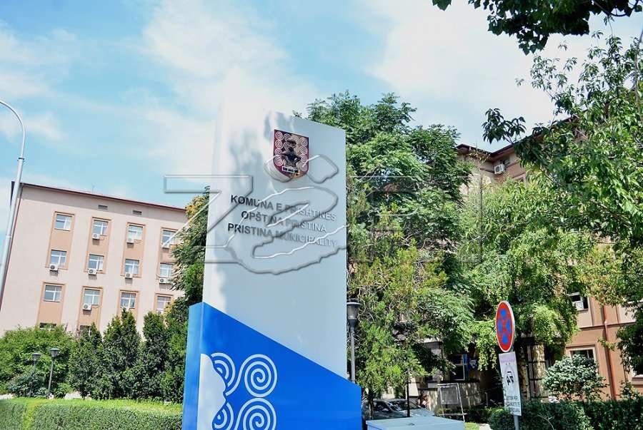“Do të merren masa ligjore”, Prishtina paralajmëron operatorët nga Podujeva për ndalesa te Xhamia e Llapit
