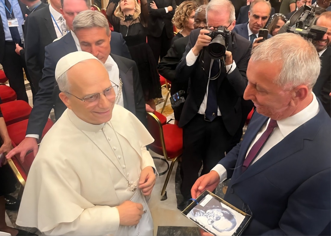 Anton Quni takohet me Papa Leo XIV, ia dhuron një fotografi të Ibrahim Rugovës