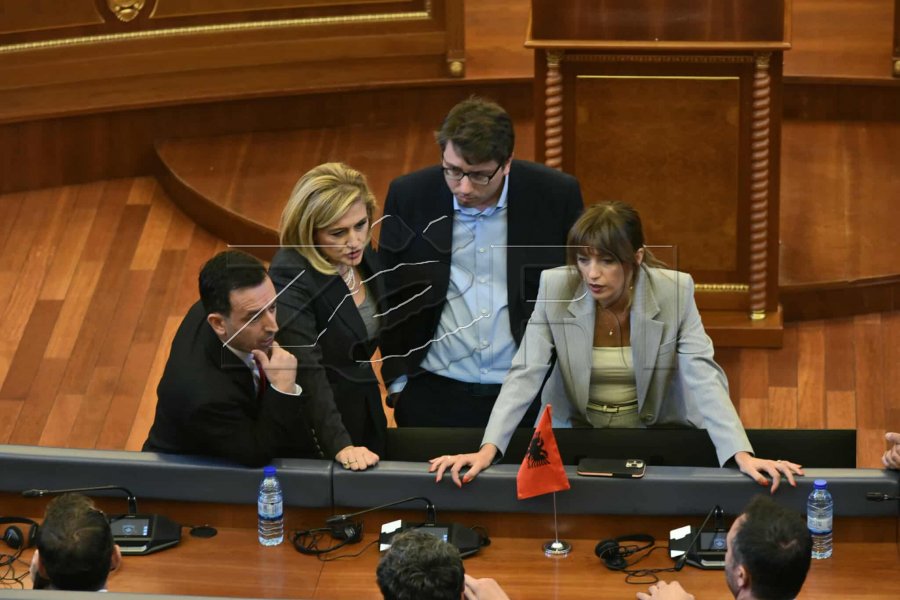 Pas insistimit të LS-së për Simiqin, zgjedhja e nënkryetarit serb kalon në formatin e shortit