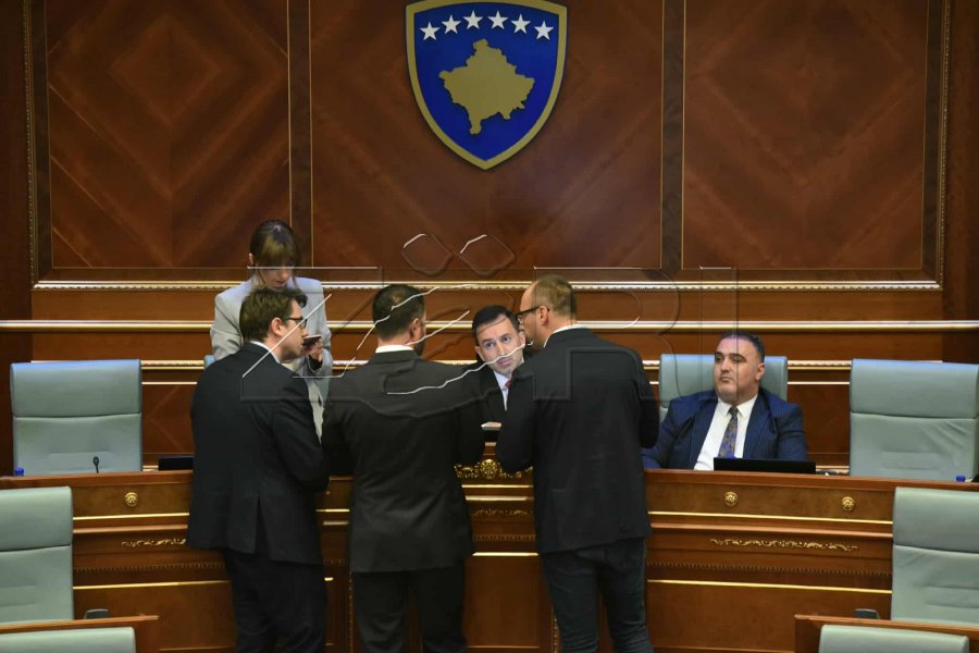 Lista Serbe s’heq dorë nga Slavko Simiq për postin e nënkryetarit, thirren për konsultime grupet parlamentare