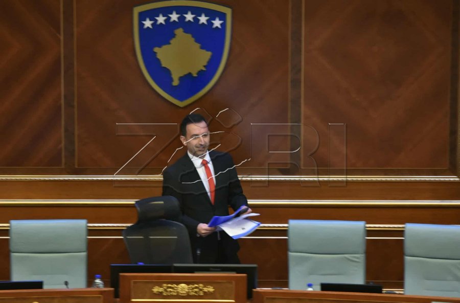 Votimi për dy nënkryetarët e komuniteteve jo shumicë, Krasniqi: Katër gabime Dimal Bashës në seancën e parë