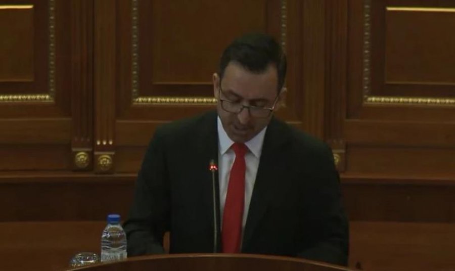 Dimal Basha bie ndesh me Kushtetutën në ditën e parë, hulumtuesi i KDI tregon tri shkeljet dhe si mund të përmirësohen