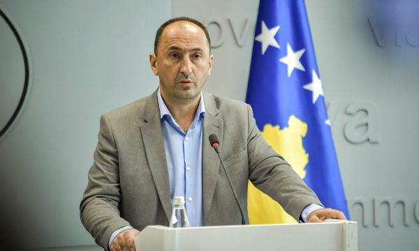 Zgjedhja e Dimal Bashës shkakton tërmet në Vetëvendosje, Liburn Aliu ia dorëzon dorëheqjen Kurtit – njoftimi i plotë i tij