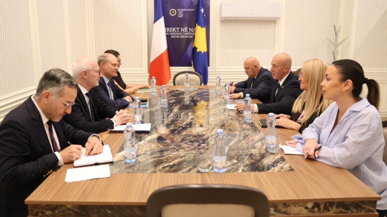Haradinaj takon emisarin Troccaz: Franca ka luajtur rol të rëndësishëm në përpjekjet e Kosovës për liri dhe pavarësi