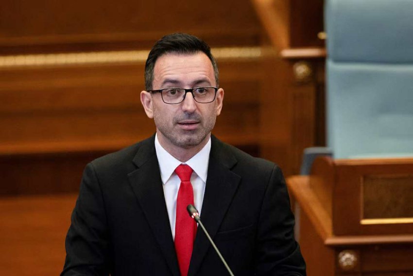 OVL-UÇK reagon pasi u zbulua artikulli i Bashës ku akuzonte UÇK-në: E pafalshme Kuvendi të udhëhiqet nga ky njeri
