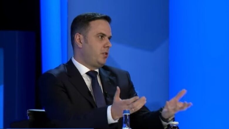 Abdixhiku: Nuk shoh dallim mes Albin Kurtit dhe produktit të tij, Dimal Bashës