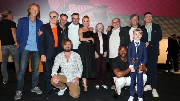 1756409865_news_image_image.gala_.de24442894tNZv4w1440r1.7778eberhofercast.jpg.jpeg