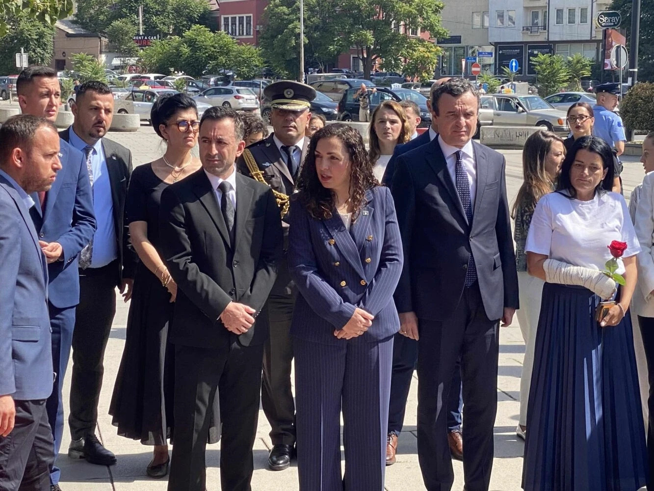 Dita Ndërkombëtare e të Zhdukurve, homazhe te Monumenti