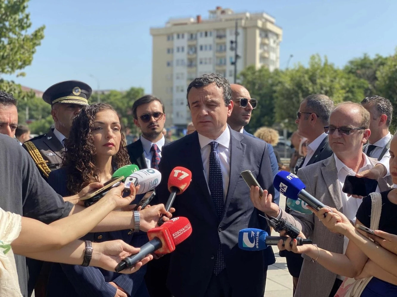 Kurti nuk përgjigjet për dorëheqjen e Liburn Aliut
