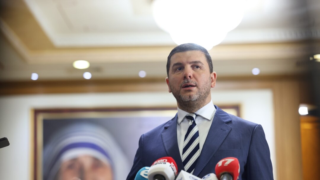 Krasniqi thotë se Kurti i ka kërkuar takim për të diskutuar zgjedhjen e Rashiqit: Kam refuzuar, e çuditshme që do konsultime për të